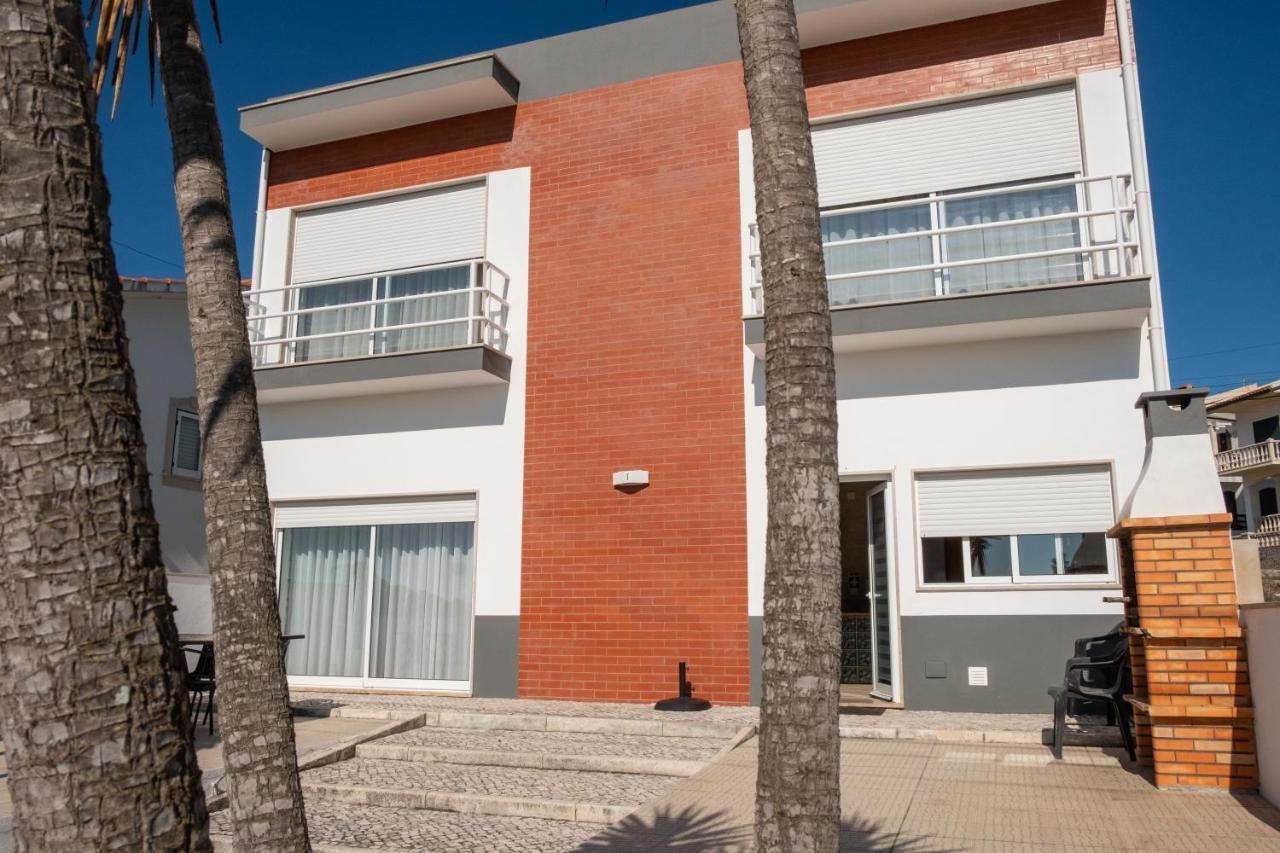 8 Rodrigues Family House - Villa With Patio Nazare Bagian luar foto