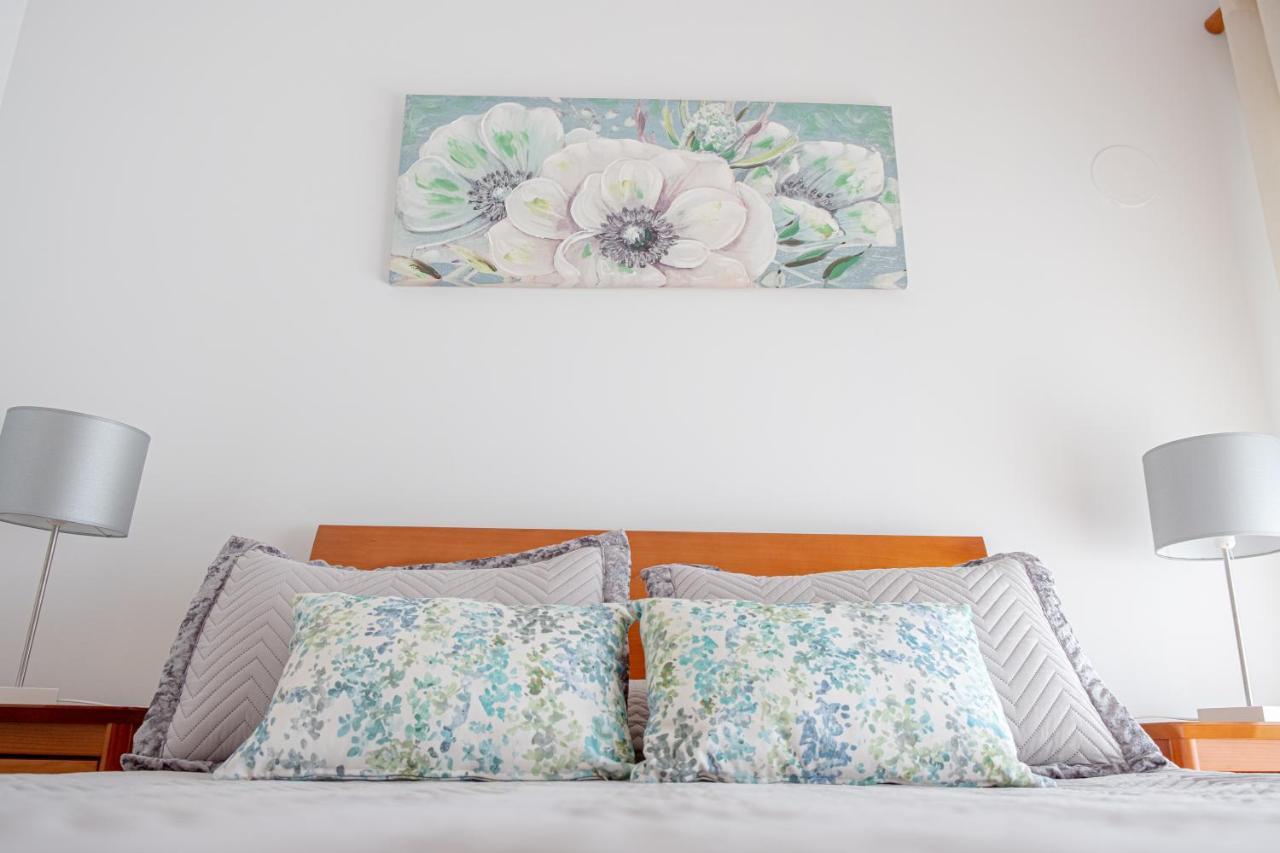 8 Rodrigues Family House - Villa With Patio Nazare Bagian luar foto