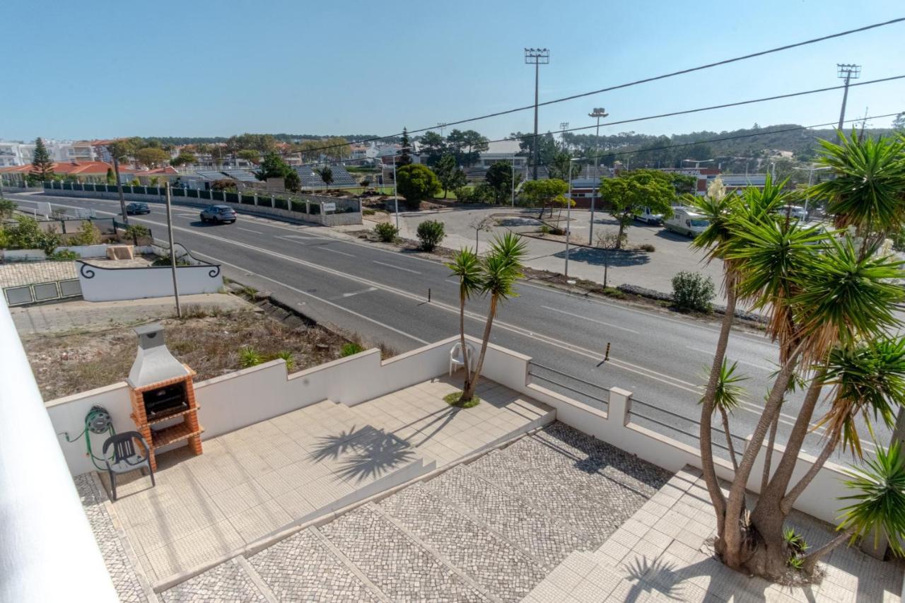 8 Rodrigues Family House - Villa With Patio Nazare Bagian luar foto