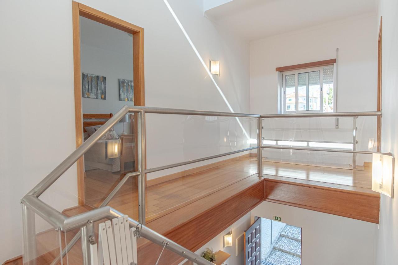 8 Rodrigues Family House - Villa With Patio Nazare Bagian luar foto
