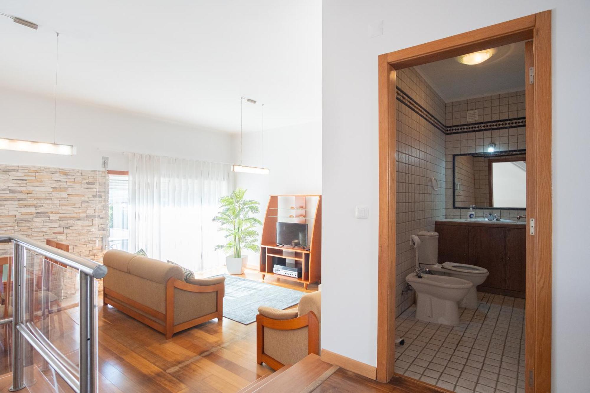 8 Rodrigues Family House - Villa With Patio Nazare Bagian luar foto
